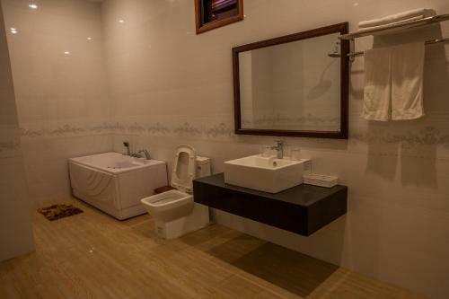 Trieu Khang Hotel