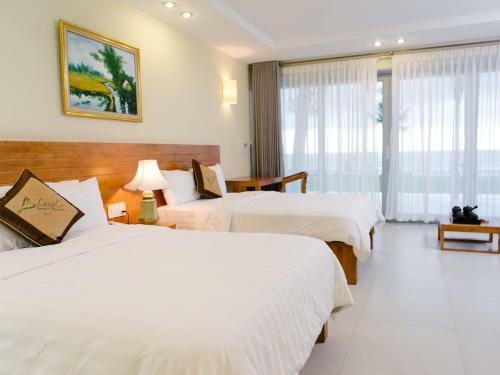 Hotel Lang Co Beach Resort