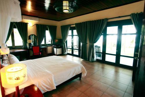 Hotel Lang Co Beach Resort