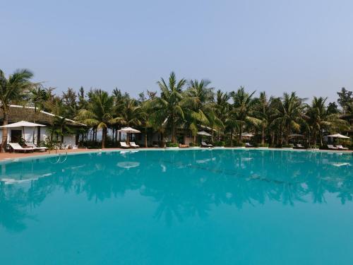 Hotel Lang Co Beach Resort