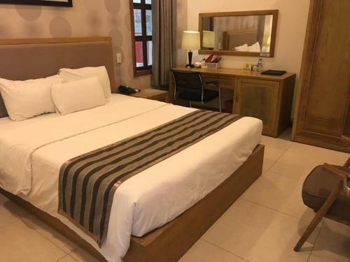 Elegant Hotel