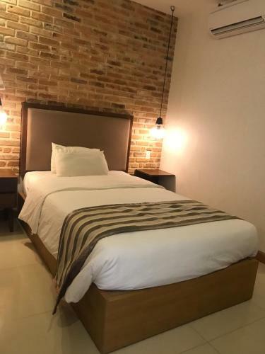 Elegant Hotel