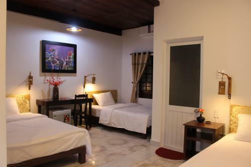 Hotel Minh T� Homestay