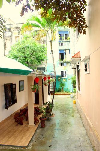 Hotel Minh T� Homestay