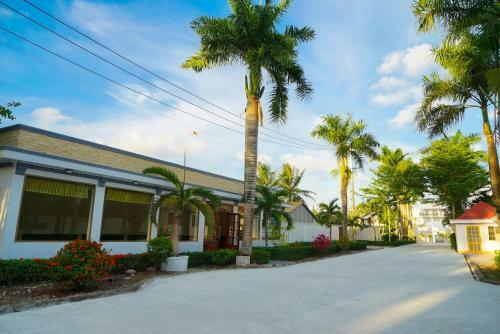 Dream Palace Hotel
