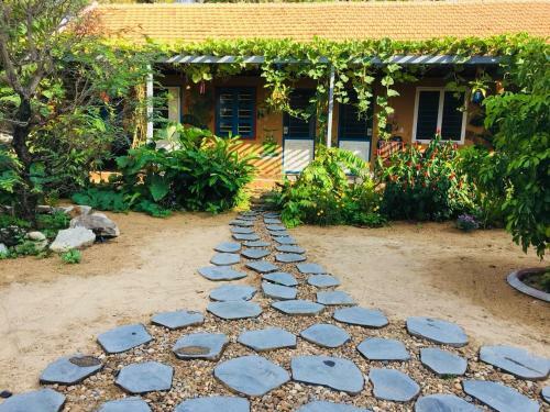 Yellow Farm Homestay