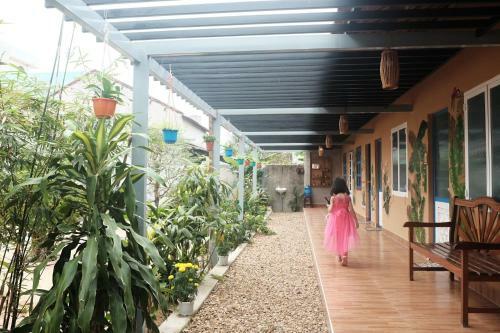 Yellow Farm Homestay