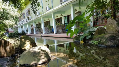 Hotel Cat Tien Jungle Lodge