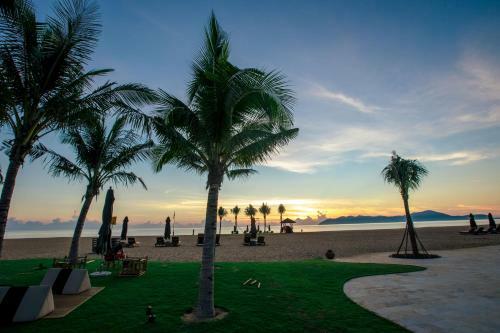 Villa Laguna Park Homes Lang Co