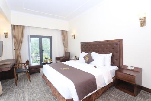 Phoenix Hotel