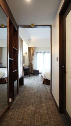 Phoenix Hotel
