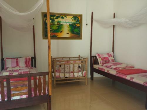 Hostal Happy Family Guesthouse