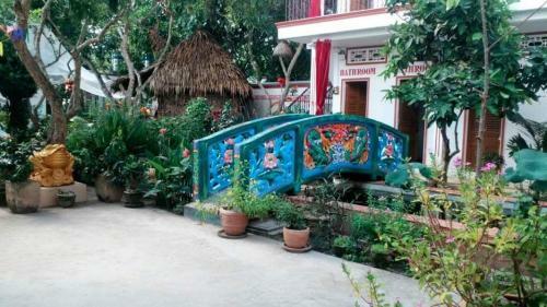 Hostal Happy Family Guesthouse
