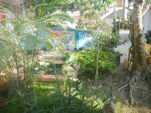 Hostal Happy Family Guesthouse