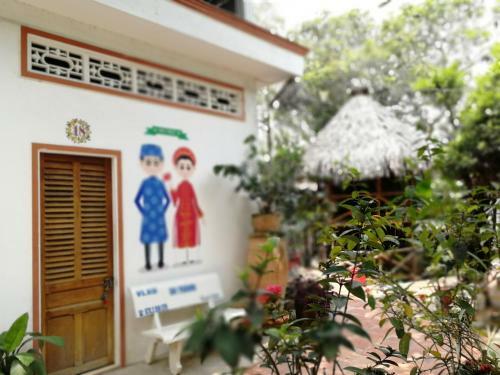Hostal Happy Family Guesthouse