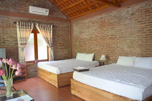 Bed & Breakfast Van Long Family Homestay