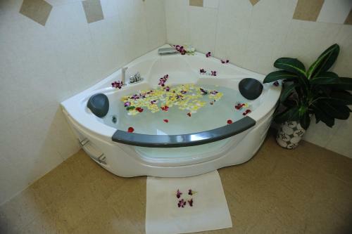Hoang Yen Hotel