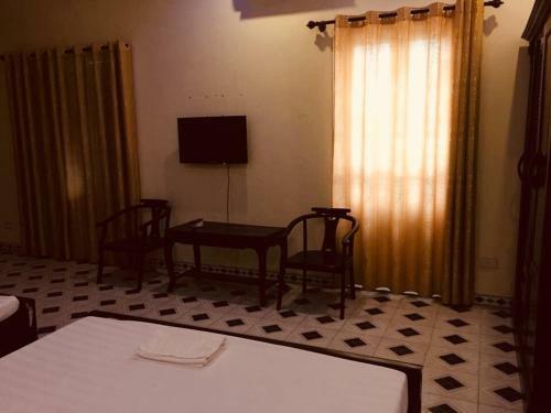 Hotel Kh�ch S?n Quang Anh