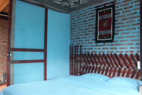 Hotel H'mong Village House