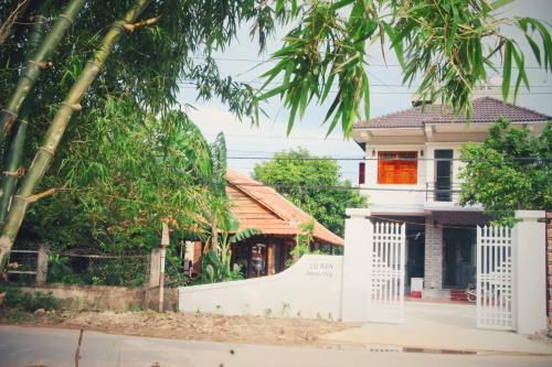 Hotel Loren Homestay