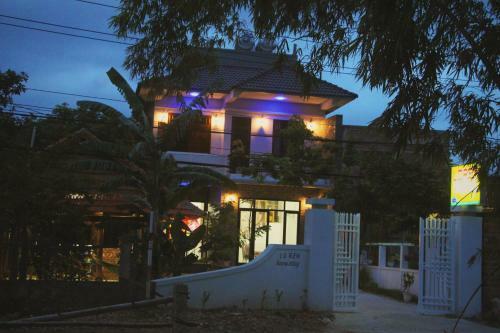 Hotel Loren Homestay