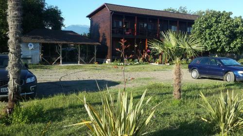 Hostal Black-house