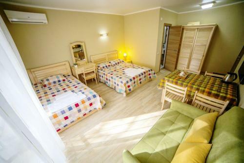 Hotel Pitsunda Cat