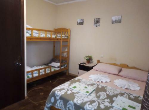 Hostal Guest House Lev