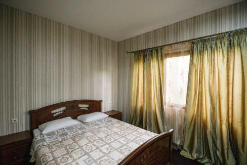 Hostal Riviera Guest House