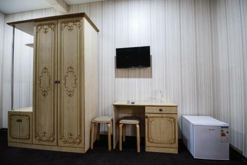 Hostal Riviera Guest House
