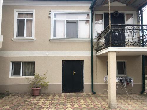 Hostal Guesthouse On Nazadze Street 71