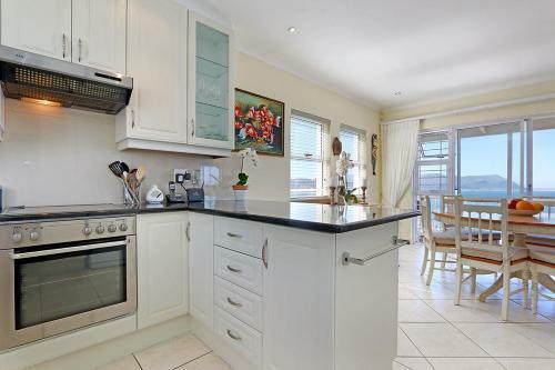 Jane's Simonstown 3 Bedroom Luxury Home