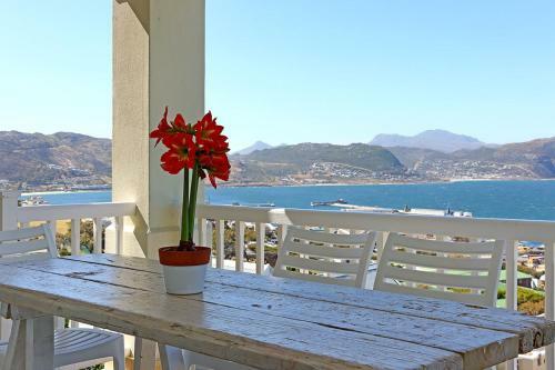 Jane's Simonstown 3 Bedroom Luxury Home