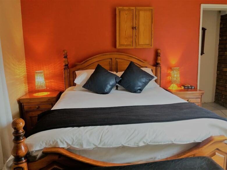 Hostal Elephant Rock Inn