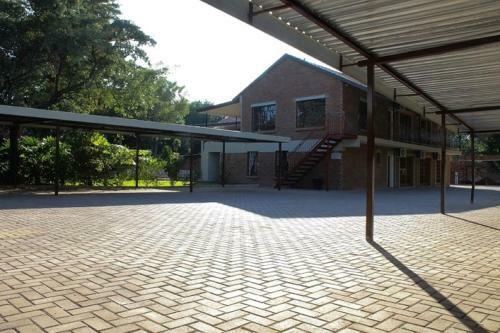 Hostal Khutse Guesthouse