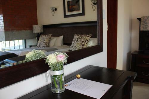 Zimbi Lodge