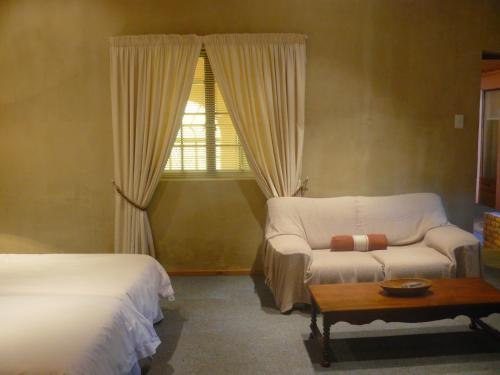 Klawer Hotel & Margo's Restaurant