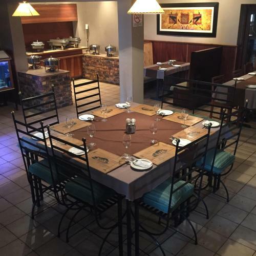 Klawer Hotel & Margo's Restaurant