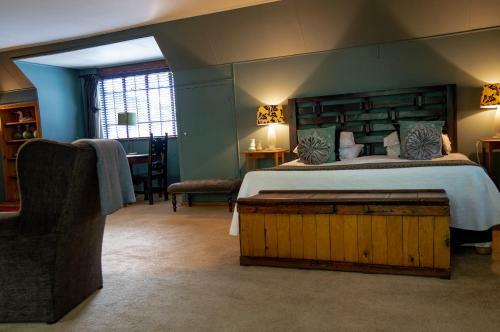 Hostal Ducks Country House