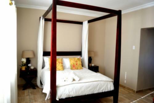 Hostal De Stalle Selfcatering Accommodation