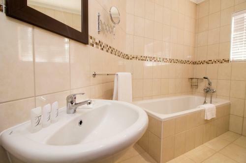 Bed & Breakfast Tsitsikamma Manor