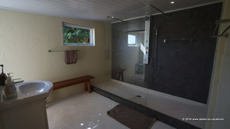 Bed & Breakfast Stellar Overberg Travellers Lodge