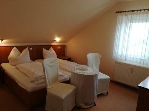 Hostal Weinbau & Pension "8zeilen"