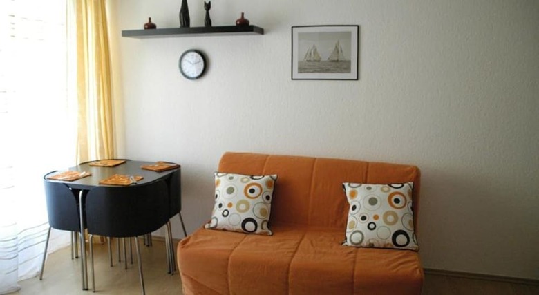 12apart D�sseldorf/hilden