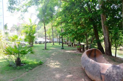 Apartamentos No Rio Quente