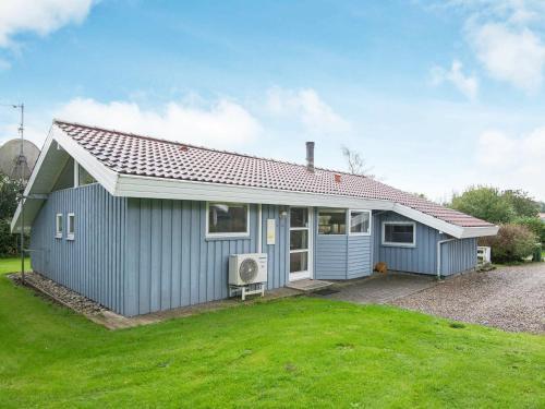 Three-bedroom Holiday Home In Hejls 18