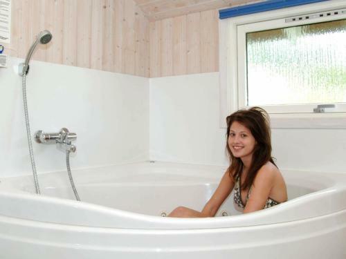 Three-bedroom Holiday Home In Sj�lund 2