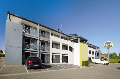 Hotel B&B H�tel Chartres Le Forum