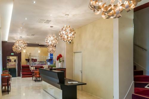 Hotel H�tel Le Ch�teaubriant