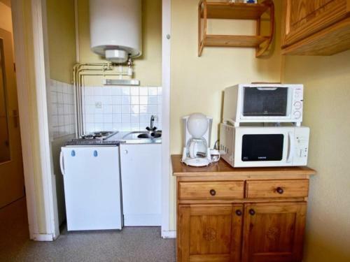 Apartment Les Vans 3